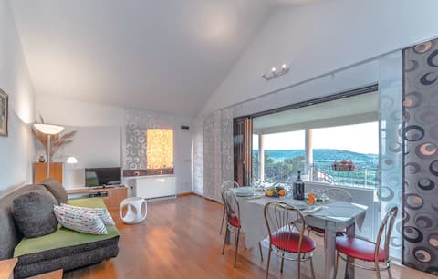 Popular Airbnb listing: Kolan apartment with beautiful view in Općina Kolan