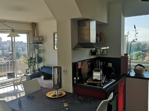AccommodationT4 with garage 5 minutes from the beaches by car