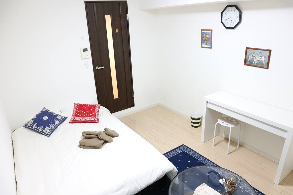 Bed room