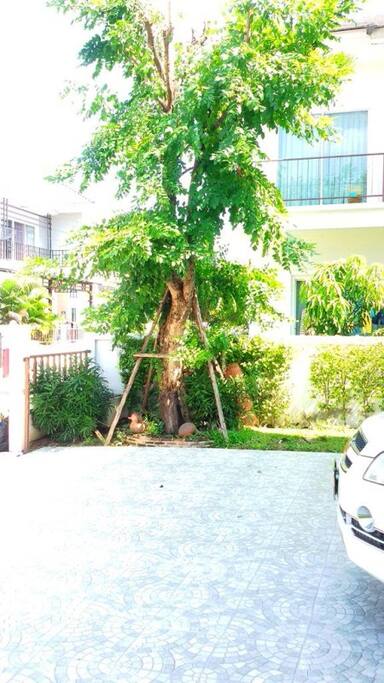 4 Parking