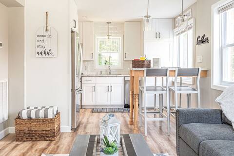 Beautiful Home Near DC, National Airport & Harbor