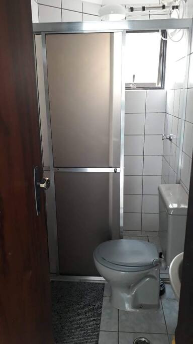Agua quente,ótimo,limpo.