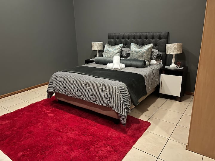 Hatfield Vacation Rentals & Homes Hatfield, Pretoria, South Africa