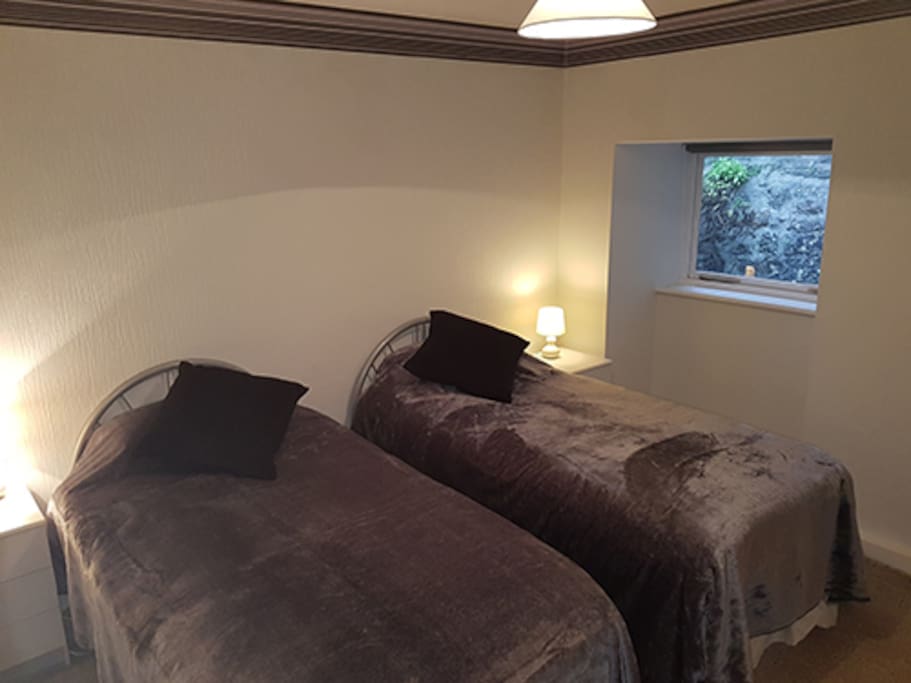 Second twin bedroom