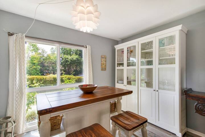 Beautiful Home 4BR 3BATH with LARGE backyard gallery image 4