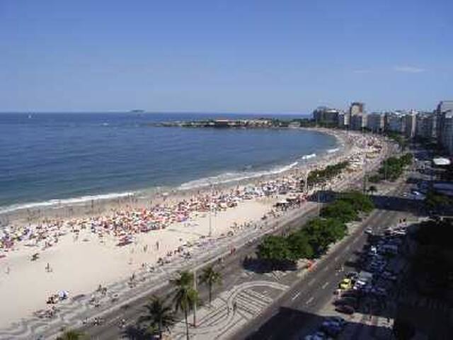 Penthouse BeachFront with Pool in Copacabana gallery image 3