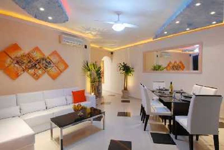 Penthouse BeachFront with Pool in Copacabana gallery image 5