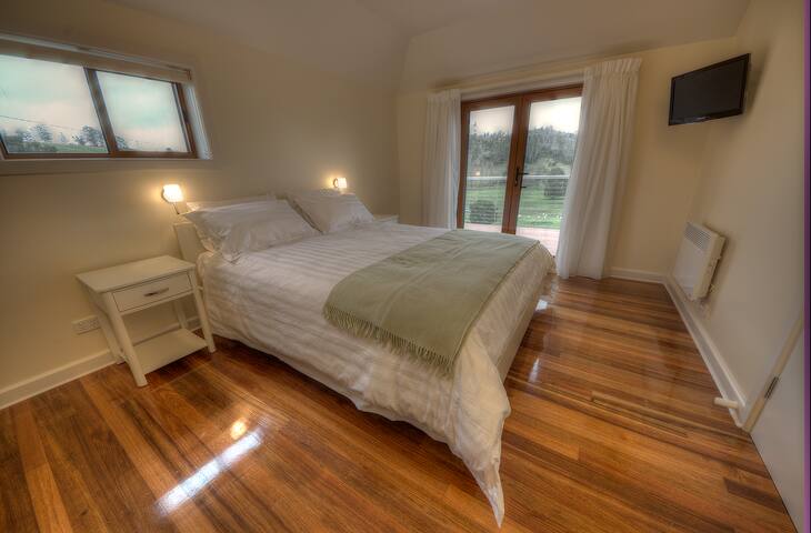 28 gates Luxury Farmstay & Fishery gallery image 3