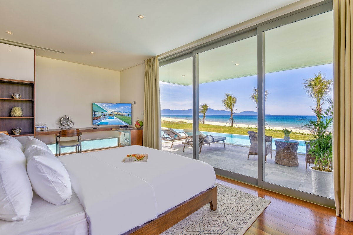 villa đà nẵng có bãi biển riêng