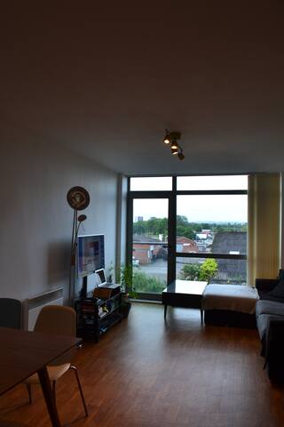 Double bedroom in modern NQ flat