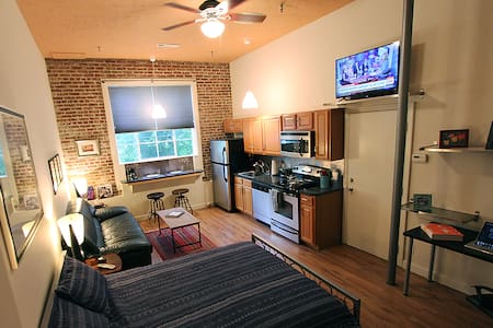 Historic Downtown Studio Loft