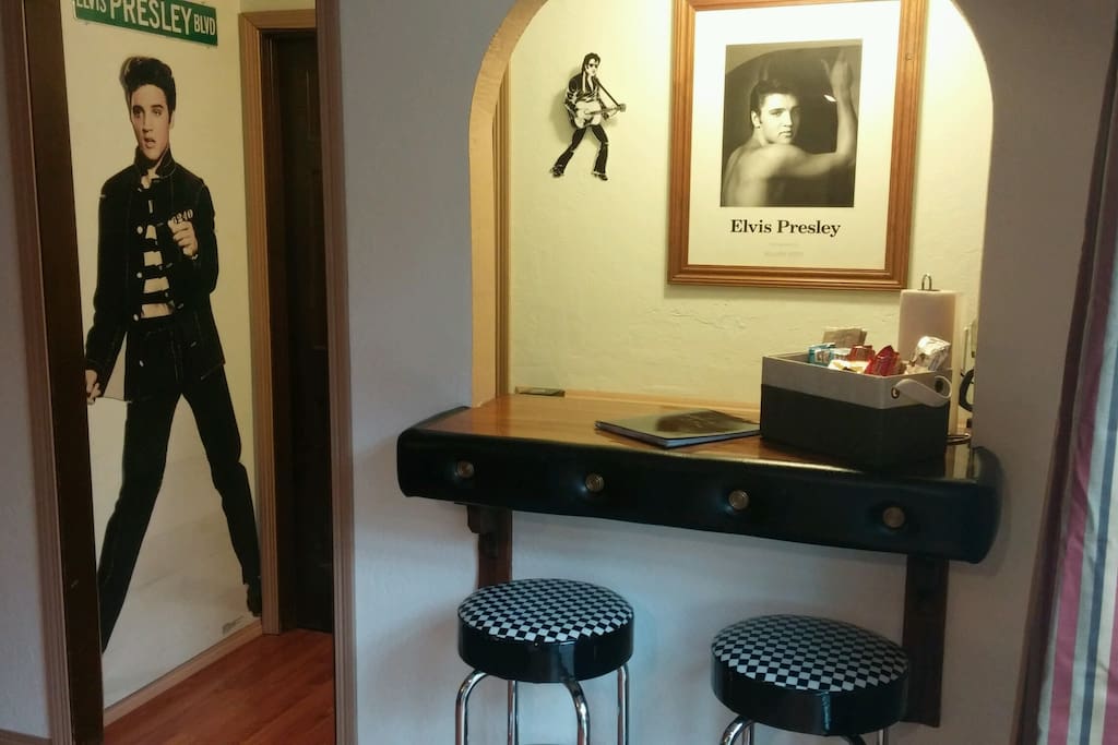Wet Bar and Workspace