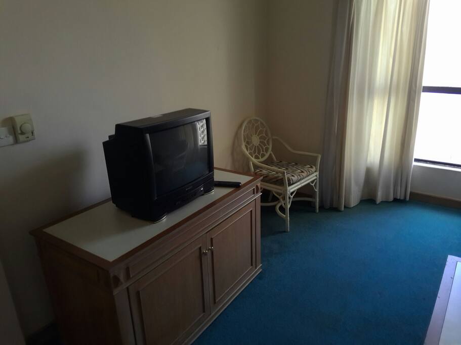 WhatApps or Wechat Owner: 012-2686233 , Riveray Bay Condominium KM 10. Jalan Tanjong Kling 76400 Malacca. Huge Rooms (1116) with 2bedrooms,Small kitchen,Dining room & Living Room Per Day only Rm200 , Small rooms (1010) one bartender,one bedroom,living room Per day only Rm100. My email:justin@hlmould.com