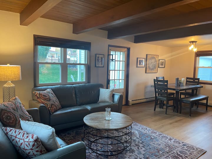 Cozy, historic home in walkable Greendale village Houses for Rent in Greendale, Wisconsin