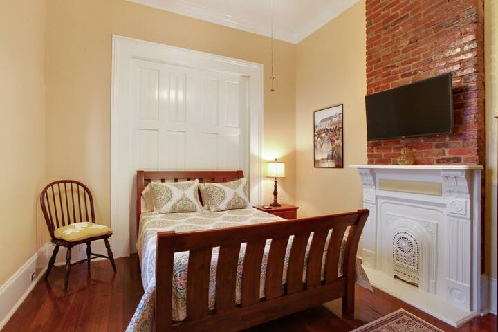 Angelica Creole Cottage gallery image 5