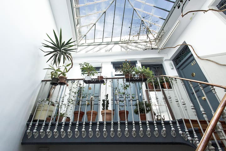 Penhouse with Lovely Terrace gallery image 3