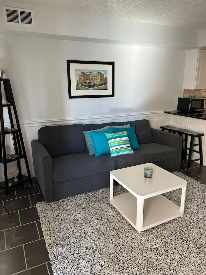 1 Br Condo W/ Pool 1 Blk From Beach & Boardwalk - Wildwood, NJ