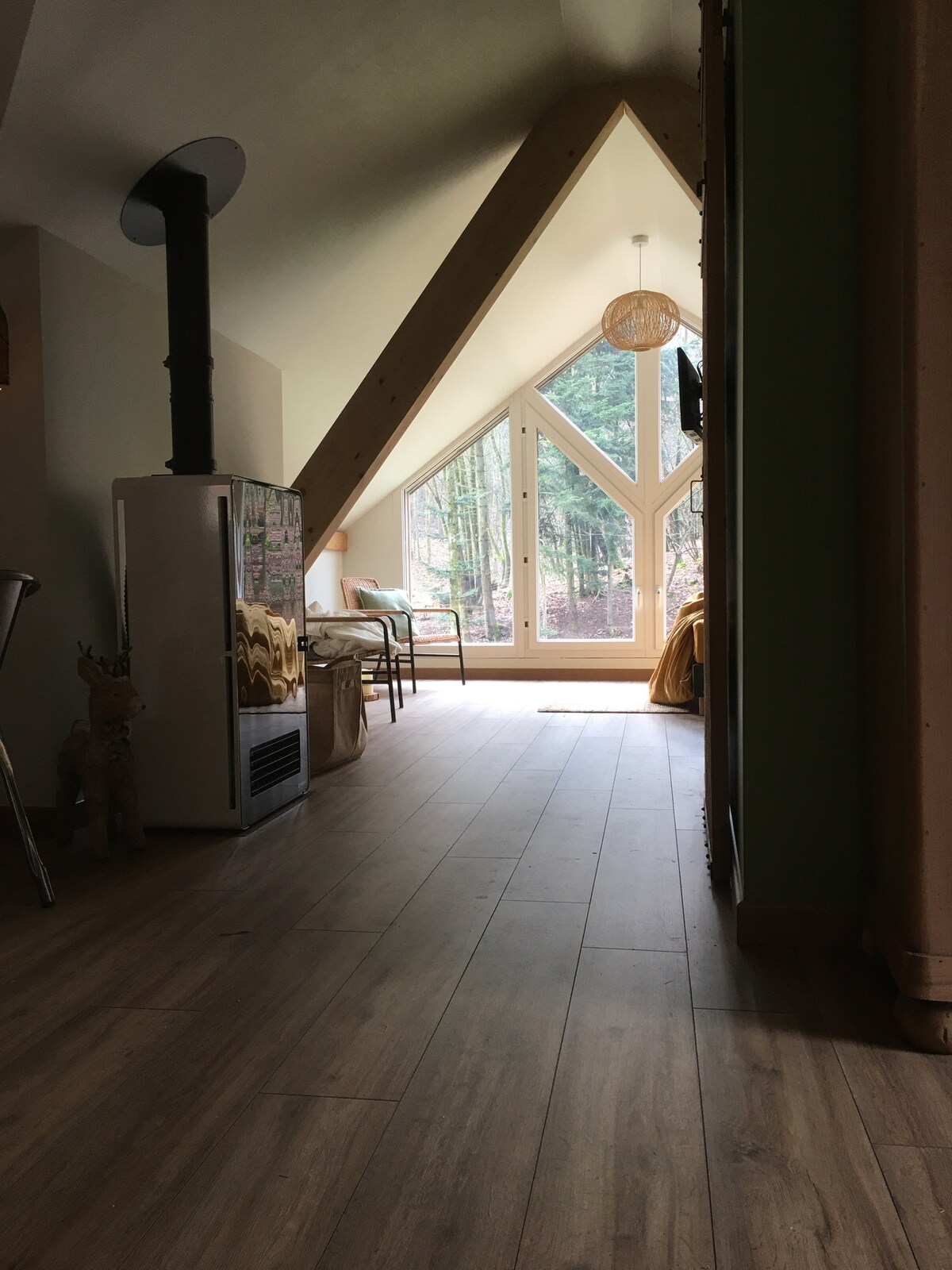 Annuncio Airbnb popolare: La Vallée des Lutins, Terrace, Large Garden. a Barr
