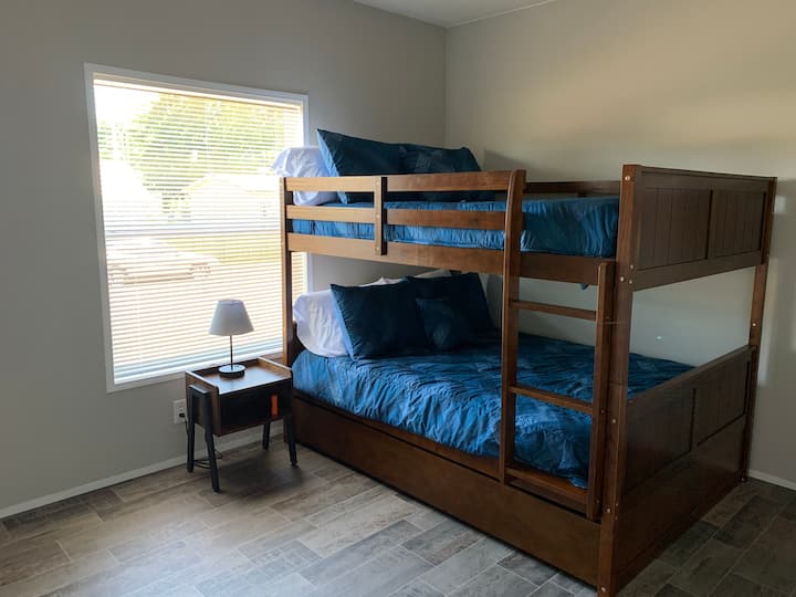 חדר קומותיים