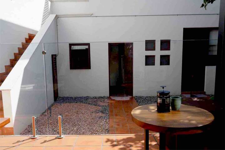 Deluxe Villa : 7 Suites w/bathroom & 3 Terraces gallery image 5