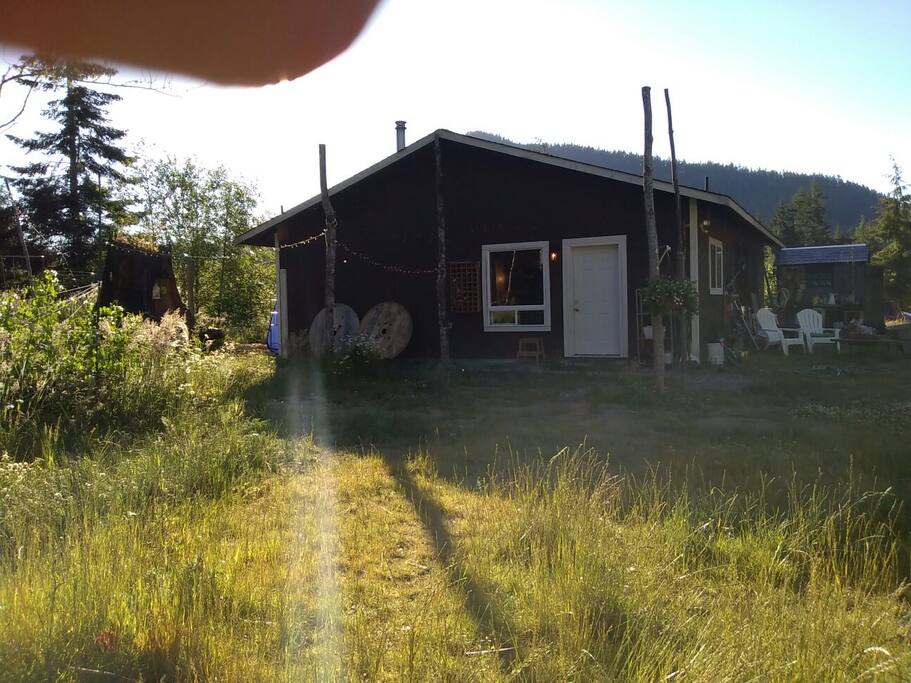House and mountains sunset( and thumb)