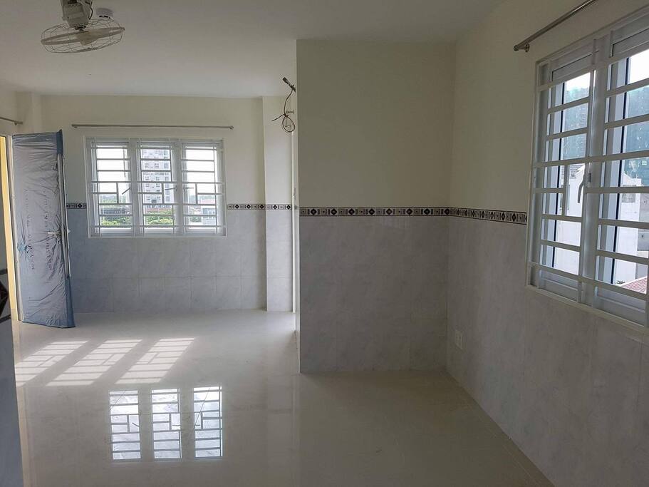 2-side view 28 sqm room.
