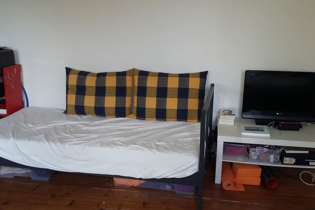 single bed