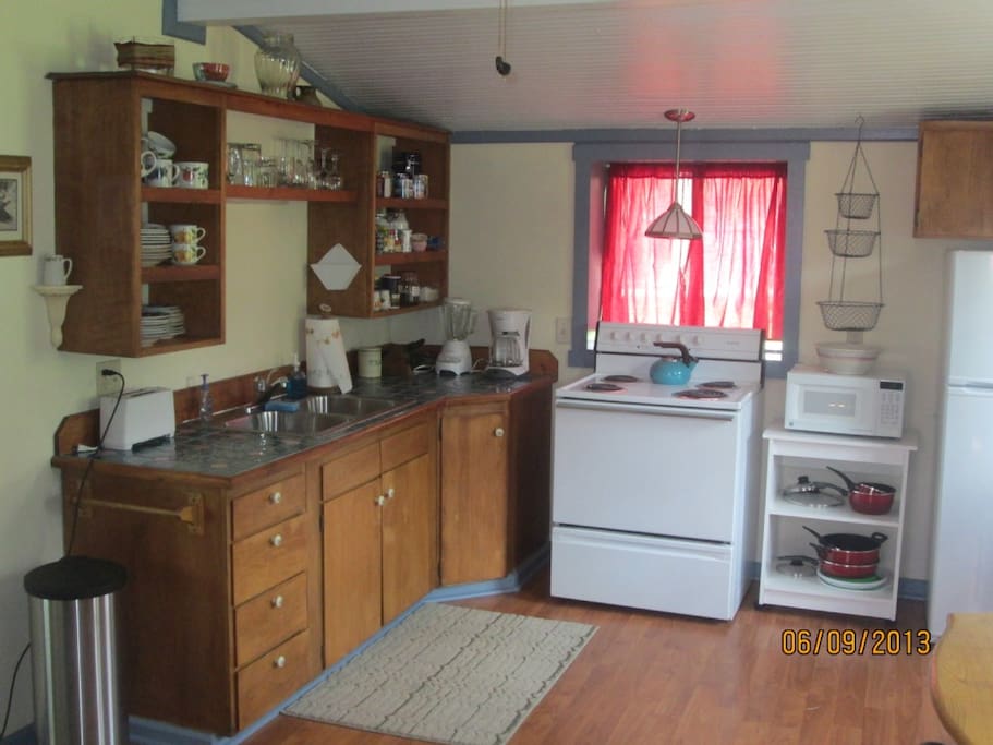 Full Kitchen