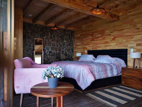 Beautiful cabin in Patzcuaro with spectacular views