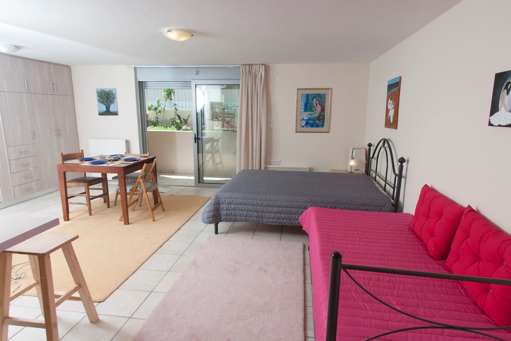 Interior view - Double bed, dining table