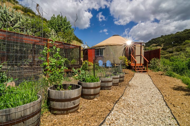Malibu Yurt Retreat On Organic Farm
