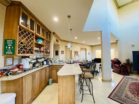Private Gate Lux 4500SF 6BR 2017 Built $1M View