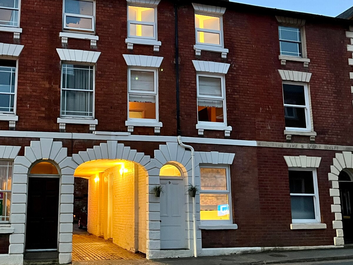 The Woolpack A beautiful townhouse in Hereford. Houses for Rent in