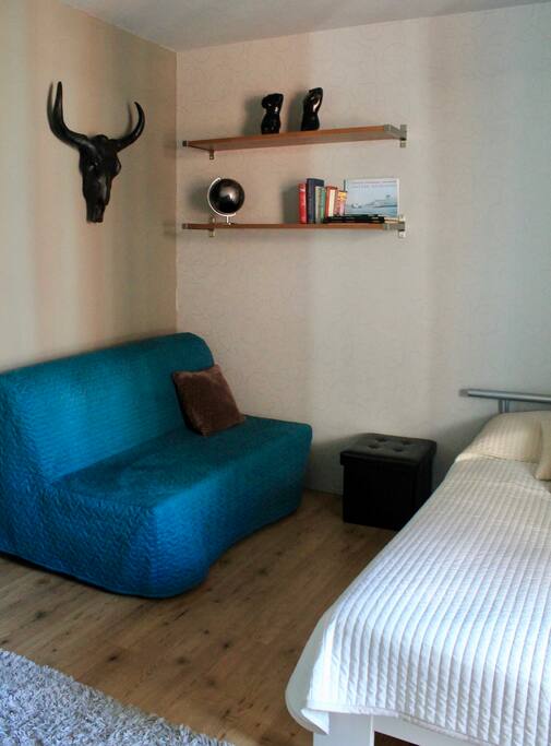 The same room, with bed sofa for 2 persons :)