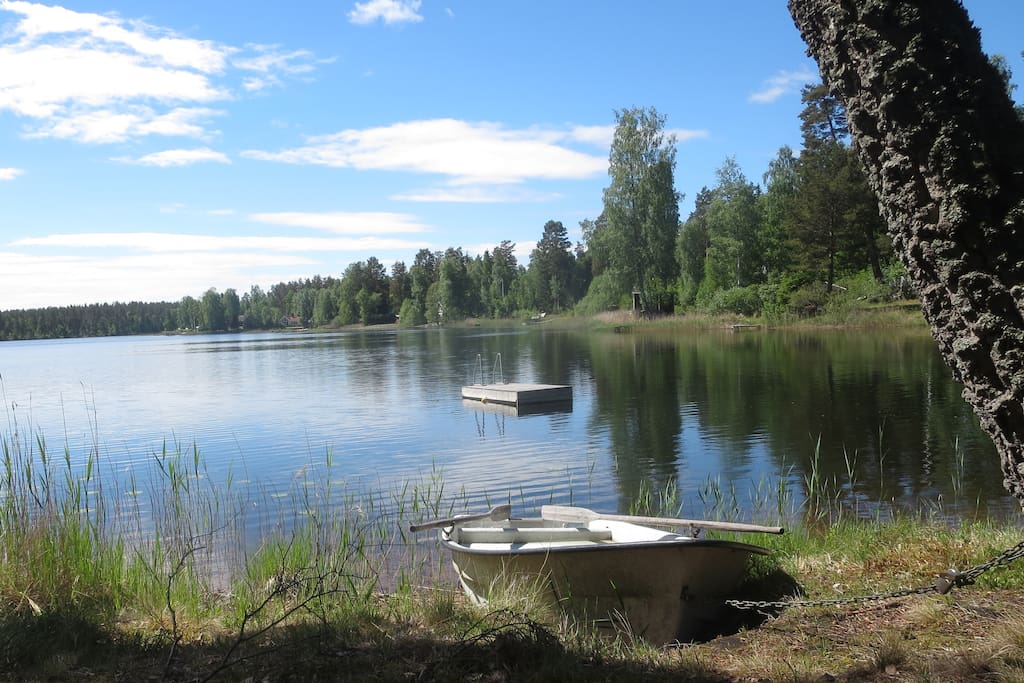 Roddbåt och kanot finns att hyra