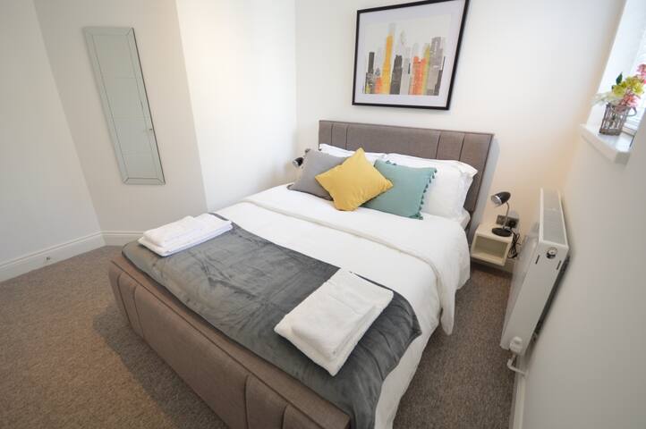 St Anne’s Ct Apt H, 2 bed/6 guests – Indigo Flats gallery image 5