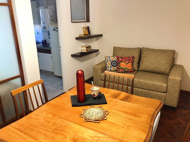 Cálido y Hermoso Departamento Reciclado!