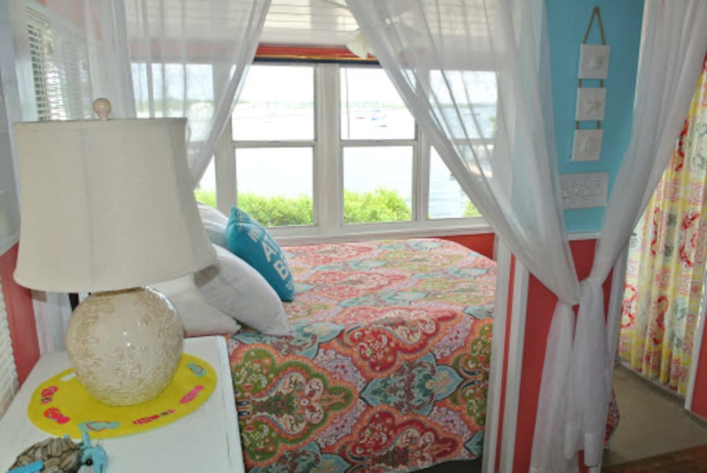 Wake up to the view of the beautiful Sarasota Bay!