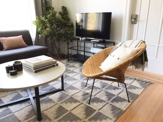 Nobhill PRIVATE ROOM w/ private en-suite bath #1