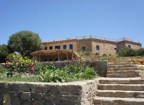 9 Bedroom VILLA , POOL, SEA