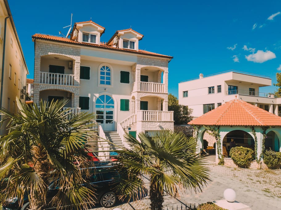 Villa StarView