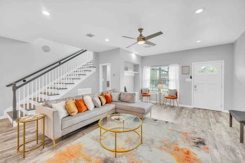 Popular Airbnb listing: Large Groups Welcomed in Magnolia Park