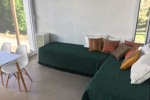 Airbnb con mejor rendimiento: House for four people meters from the sea (1/4) en Monte Hermoso