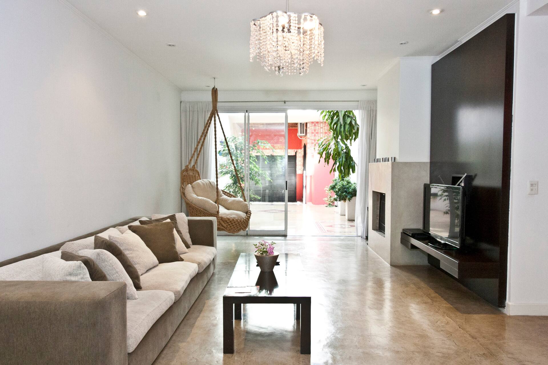 Casa mobiliada de 4 quartos com piscina em Villa Crespo