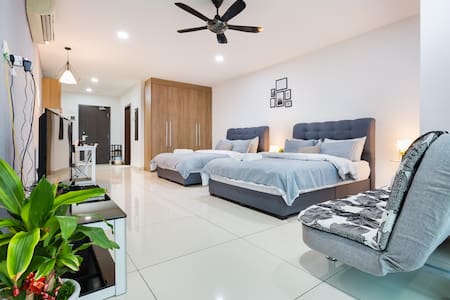 Modern Cottage @KSL JB | 4-5Pax | #1中文房东 | Netflix
