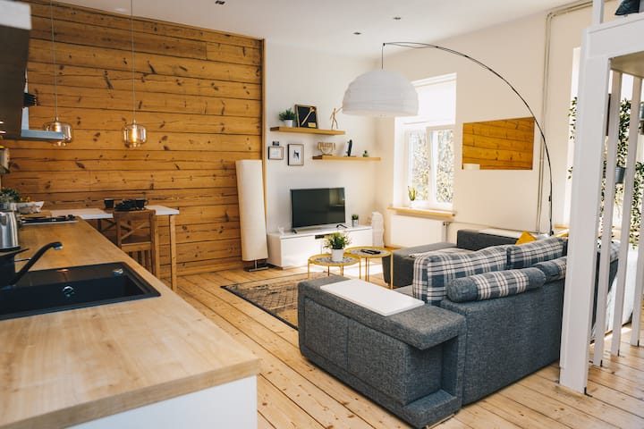 Self-checkin Woody Hipsterville Residence ★★★★★