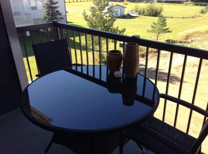 9 Best Airbnb Vacation Rentals In Regina Beach, Canada Updated 2024