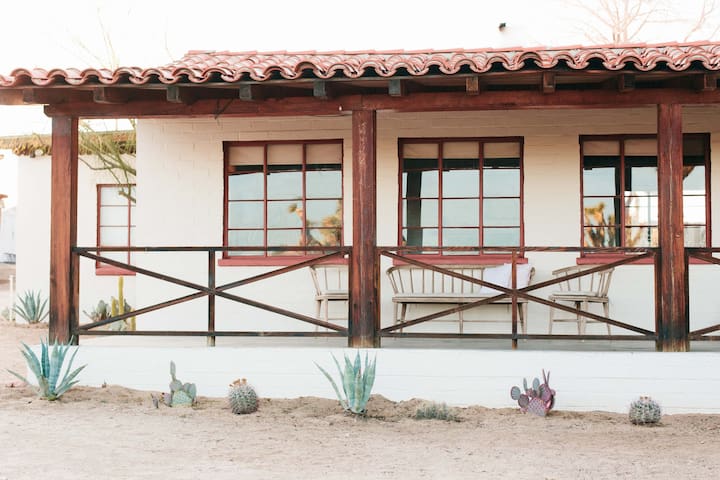 The Joshua Tree House (photo by Ellie Lillstrom)