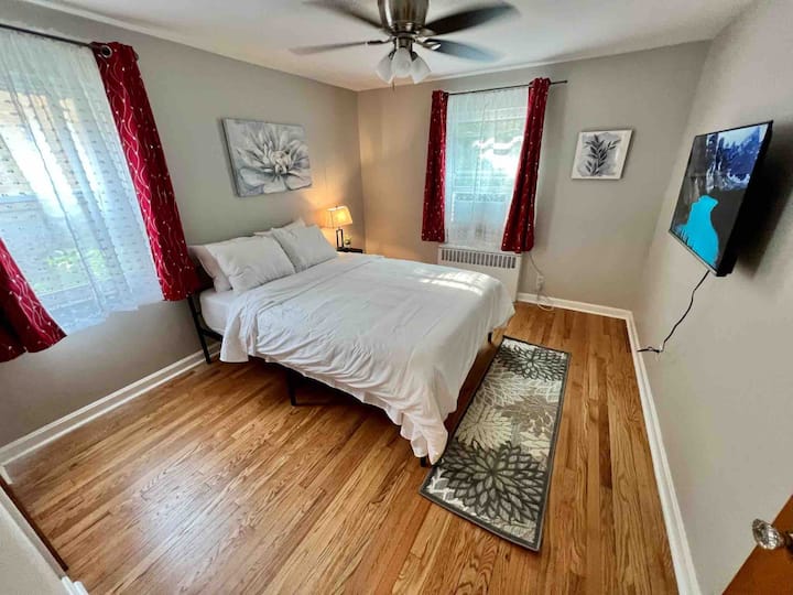 Dormitorio 1 con cama queen