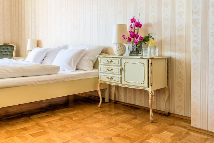 the white room